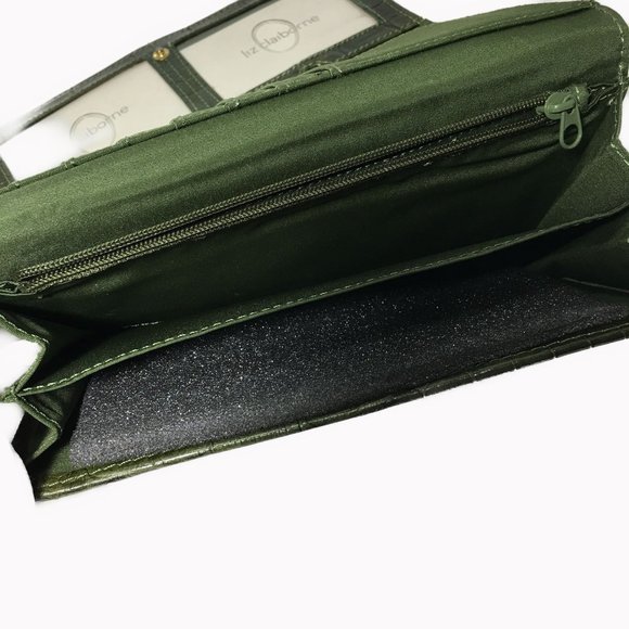 Liz Claiborne Embossed Wallet NWOT - Picture 6 of 8